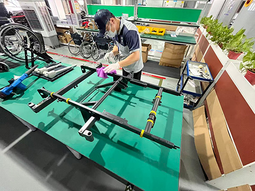 贵州项目公司工作人员检修辅助器具